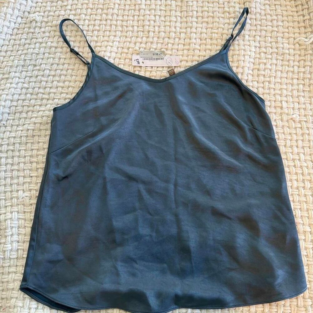 Lilla-p Women's Blue and Green Vest